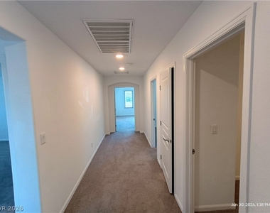 8139 Shale Canyon Street - Photo Thumbnail 10