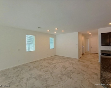 8139 Shale Canyon Street - Photo Thumbnail 3
