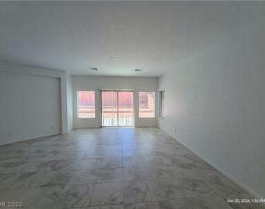 8139 Shale Canyon Street - Photo Thumbnail 4
