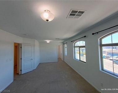 8139 Shale Canyon Street - Photo Thumbnail 12