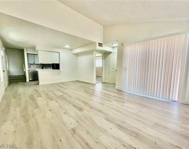 5187 Greene Lane - Photo Thumbnail 5