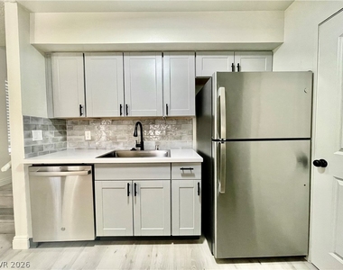 5187 Greene Lane - Photo Thumbnail 8