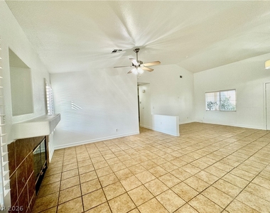 4544 Crimson Leaf Drive - Photo Thumbnail 4