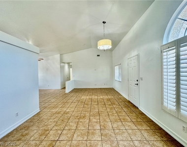 4544 Crimson Leaf Drive - Photo Thumbnail 2