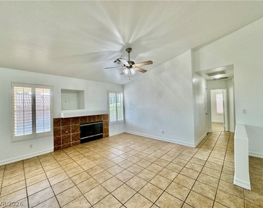 4544 Crimson Leaf Drive - Photo Thumbnail 6
