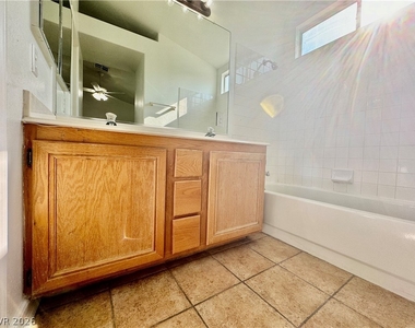 4544 Crimson Leaf Drive - Photo Thumbnail 14