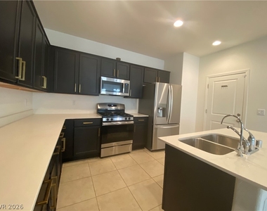 436 Cadence View Way - Photo Thumbnail 4