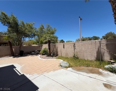 10644 Austin Bluffs Avenue - Photo Thumbnail 15