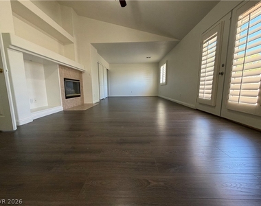 10644 Austin Bluffs Avenue - Photo Thumbnail 6