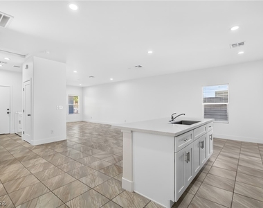 4078 Welter Avenue - Photo Thumbnail 10