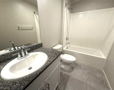 522 Spy Rock Avenue - Photo Thumbnail 7