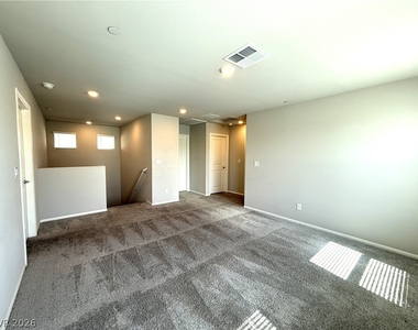 522 Spy Rock Avenue - Photo Thumbnail 10