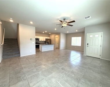 522 Spy Rock Avenue - Photo Thumbnail 1