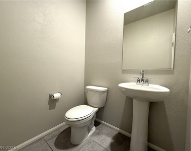 522 Spy Rock Avenue - Photo Thumbnail 5