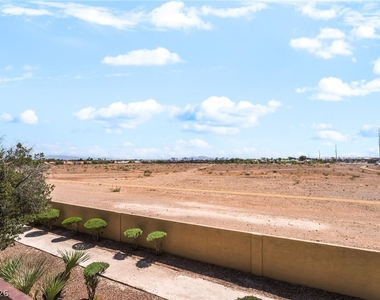 8070 W Russell Road - Photo Thumbnail 16