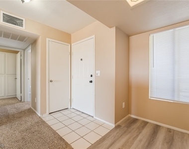 8070 W Russell Road - Photo Thumbnail 2