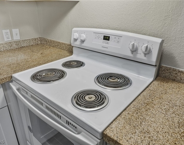 1301 E Ogden Avenue - Photo Thumbnail 11