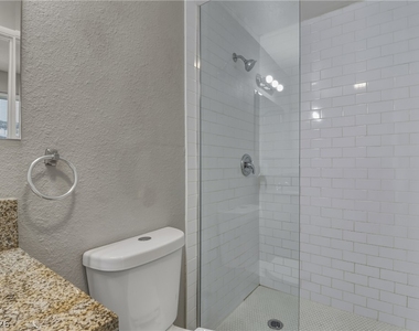 1301 E Ogden Avenue - Photo Thumbnail 17