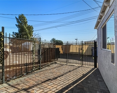 1301 E Ogden Avenue - Photo Thumbnail 4