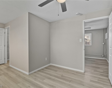1301 E Ogden Avenue - Photo Thumbnail 15