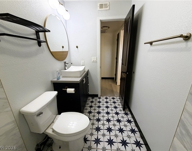 328 Linn Lane - Photo Thumbnail 19