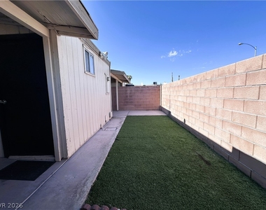 328 Linn Lane - Photo Thumbnail 25