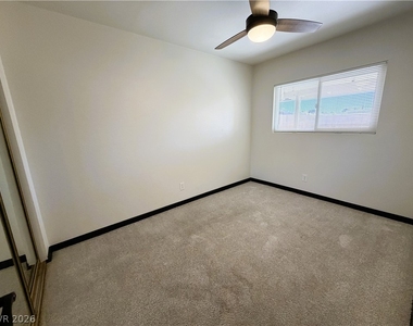 328 Linn Lane - Photo Thumbnail 20