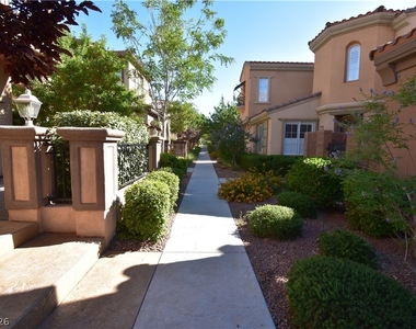11318 Aragon Mist Court - Photo Thumbnail 22