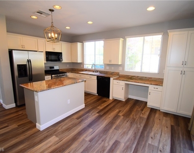 11318 Aragon Mist Court - Photo Thumbnail 16