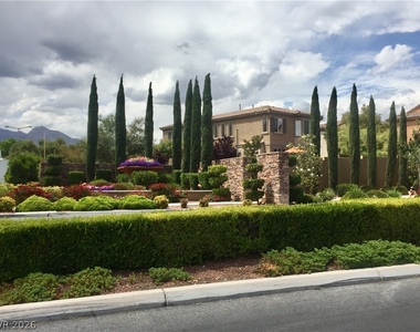 11318 Aragon Mist Court - Photo Thumbnail 5