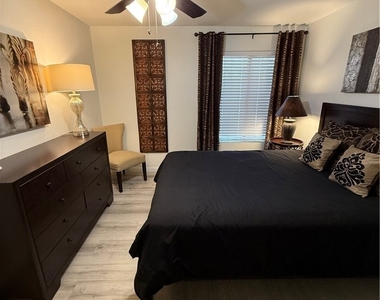 2200 S Fort Apache Road - Photo Thumbnail 7