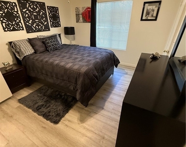 2200 S Fort Apache Road - Photo Thumbnail 12