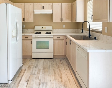 4765 Crakow Court - Photo Thumbnail 9