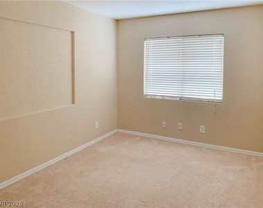 4765 Crakow Court - Photo Thumbnail 22