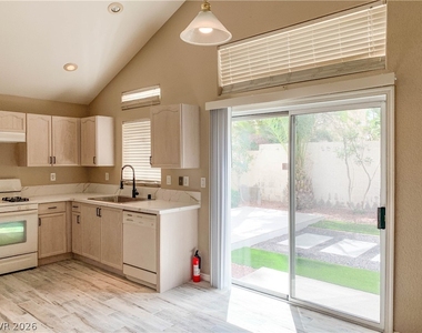 4765 Crakow Court - Photo Thumbnail 8