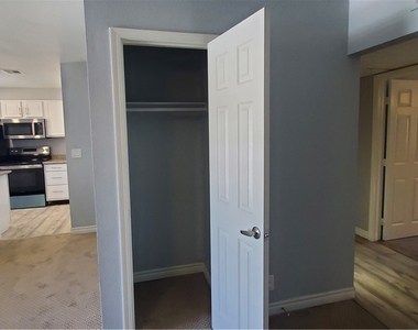5080 Indian River Drive - Photo Thumbnail 14