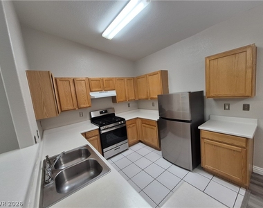 2053 Quarry Ridge Street - Photo Thumbnail 15