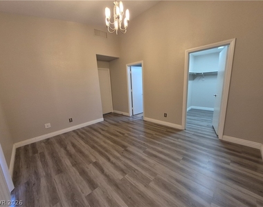 2053 Quarry Ridge Street - Photo Thumbnail 8
