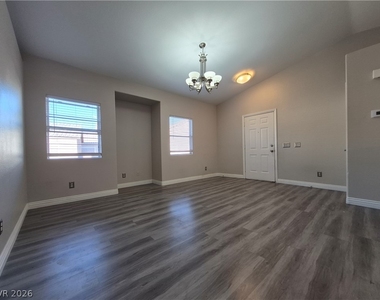 2053 Quarry Ridge Street - Photo Thumbnail 1