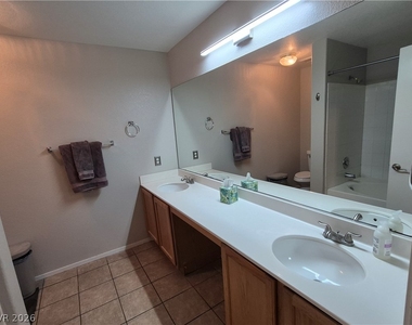2053 Quarry Ridge Street - Photo Thumbnail 12