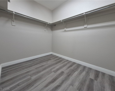 2053 Quarry Ridge Street - Photo Thumbnail 5