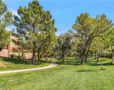 2053 Quarry Ridge Street - Photo Thumbnail 20