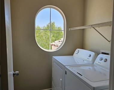 1513 Calle Montery Street - Photo Thumbnail 14