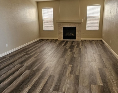 1513 Calle Montery Street - Photo Thumbnail 4