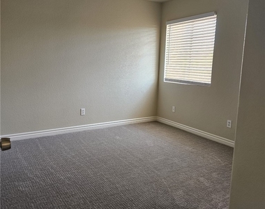 1513 Calle Montery Street - Photo Thumbnail 24
