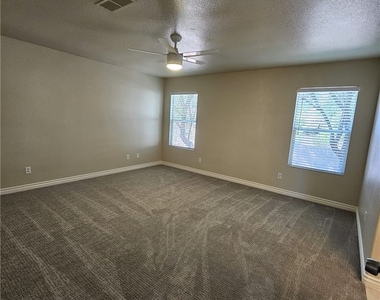 1513 Calle Montery Street - Photo Thumbnail 16
