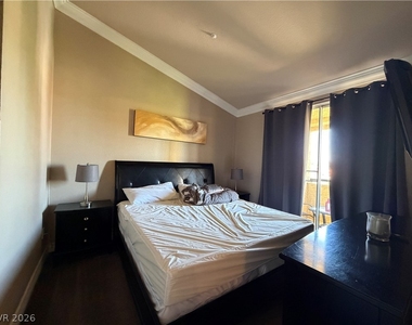 210 E Flamingo Road - Photo Thumbnail 9