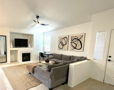 9901 Trailwood Drive - Photo Thumbnail 9
