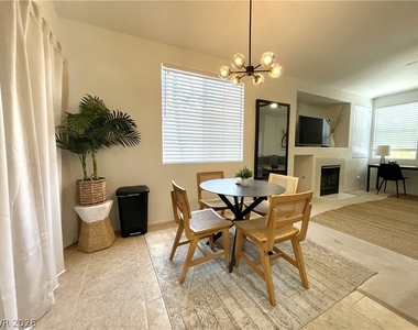 9901 Trailwood Drive - Photo Thumbnail 7