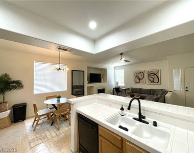 9901 Trailwood Drive - Photo Thumbnail 8